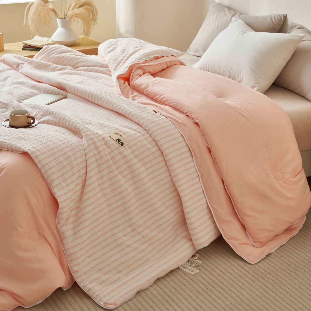 91家纺网 家纺一手货源 找家纺 （总）子由家居 2025新款水洗简约条纹大豆子母被被子被芯