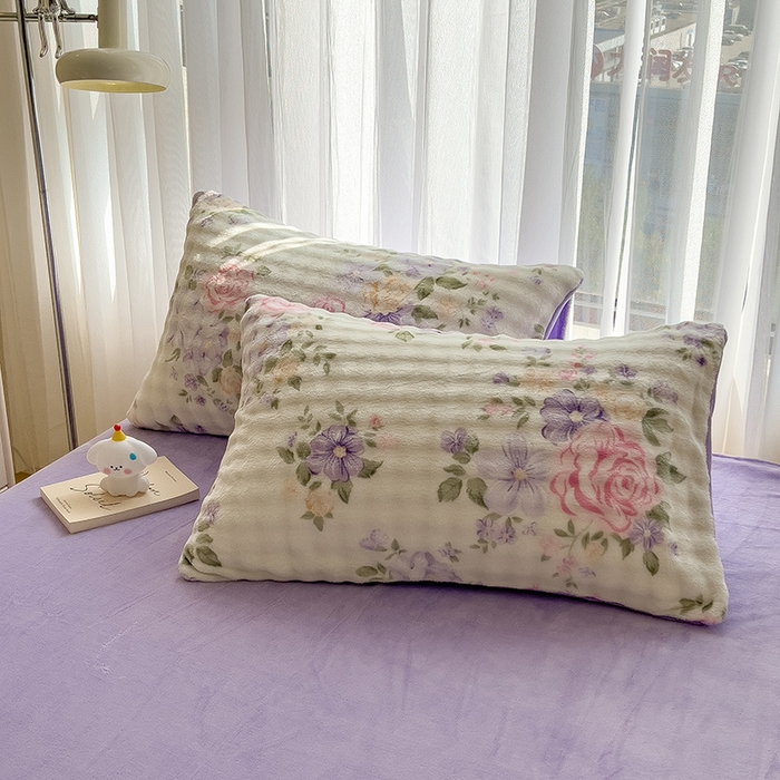 91家纺网 家纺一手货源 找家纺 摩妮卡 2025新款小清新加厚260克牛奶绒泡泡绒四件套 幽香恋曲