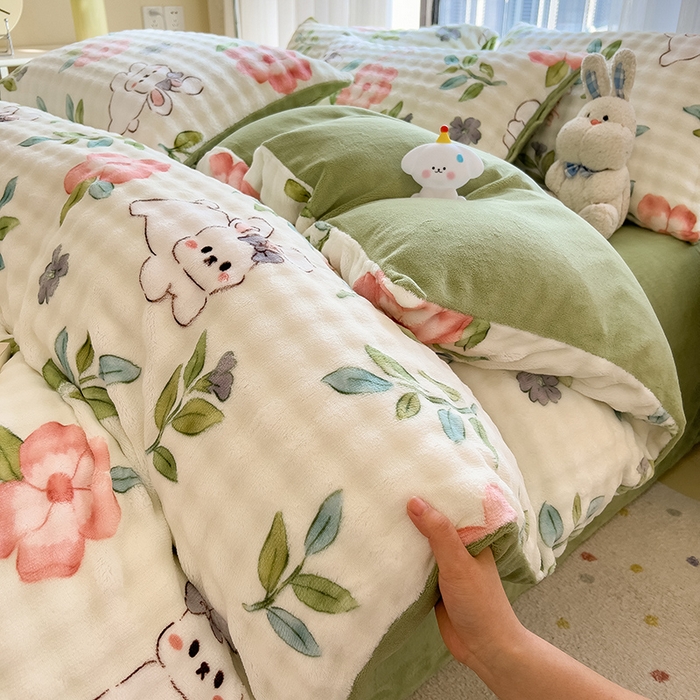 91家纺网 家纺一手货源 找家纺 摩妮卡 2025新款小清新加厚260克牛奶绒泡泡绒四件套 暮雅