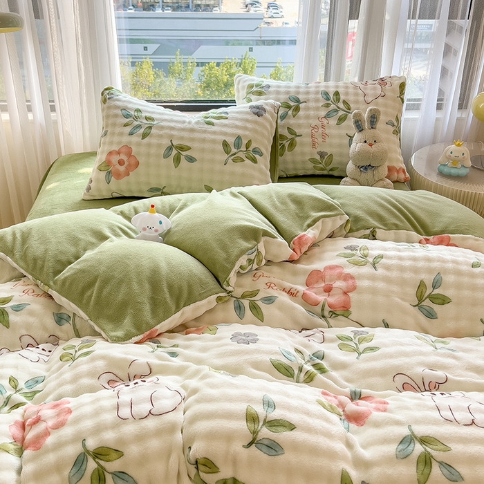 91家纺网 家纺一手货源 找家纺 摩妮卡 2025新款小清新加厚260克牛奶绒泡泡绒四件套 暮雅