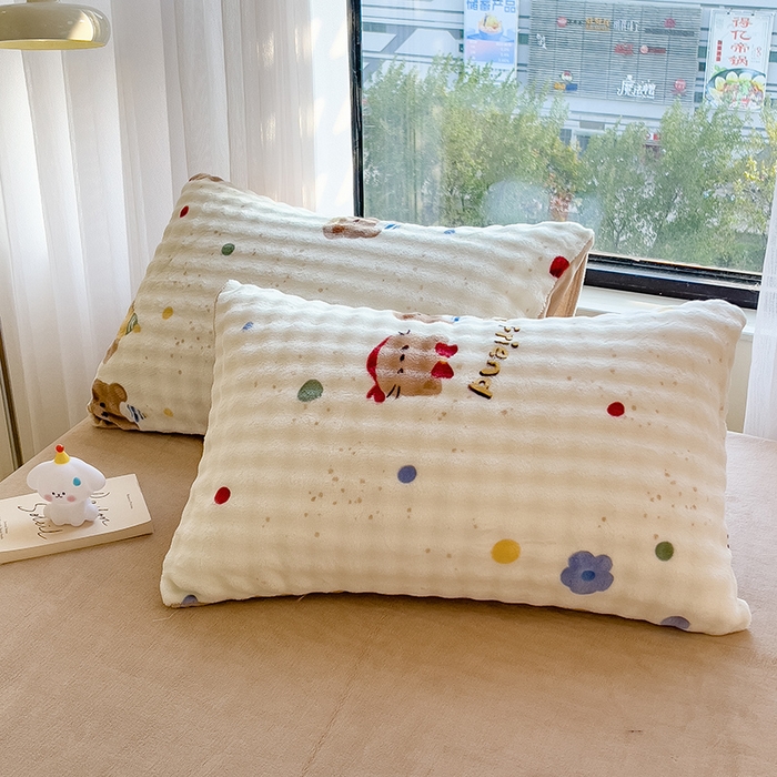 91家纺网 家纺一手货源 找家纺 摩妮卡 2025新款小清新加厚260克牛奶绒泡泡绒四件套 快乐每一天