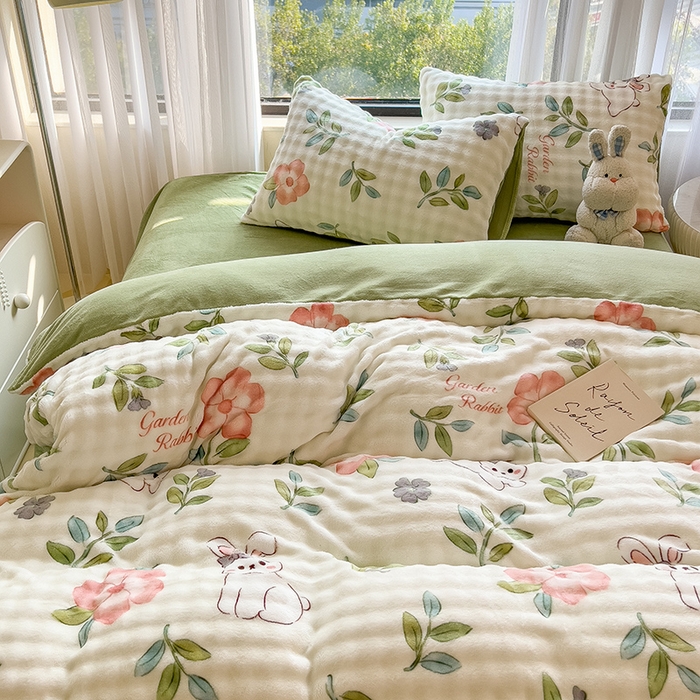 91家纺网 家纺一手货源 找家纺 摩妮卡 2025新款小清新加厚260克牛奶绒泡泡绒四件套 暮雅