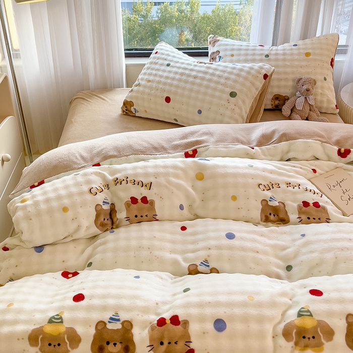 91家纺网 家纺一手货源 找家纺 摩妮卡 2025新款小清新加厚260克牛奶绒泡泡绒四件套 快乐每一天