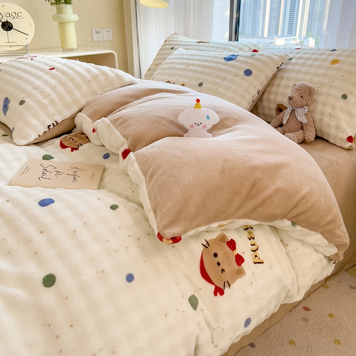 91家纺网 家纺一手货源 找家纺 摩妮卡 2025新款小清新加厚260克牛奶绒泡泡绒四件套 快乐每一天