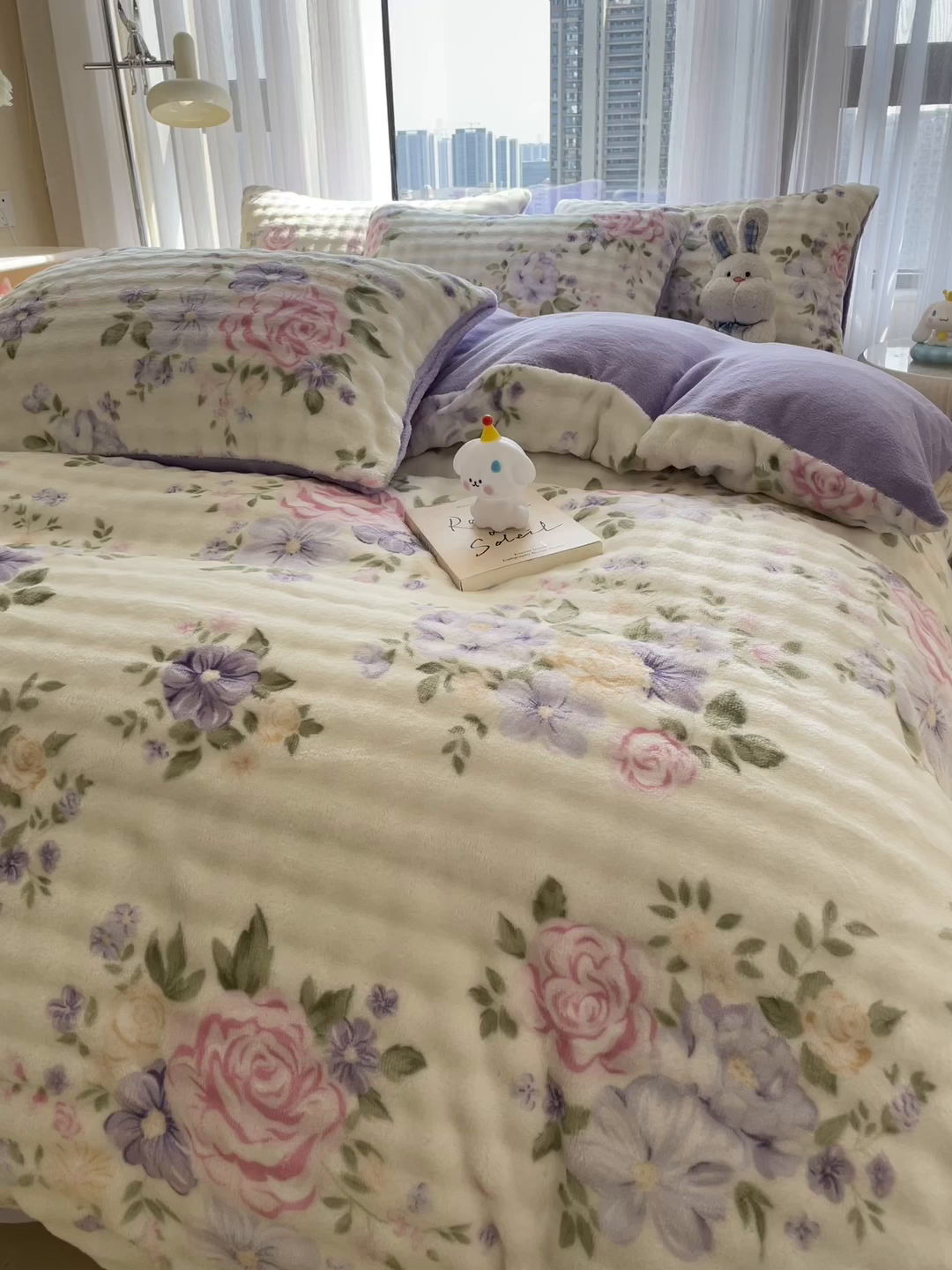 91家纺网 家纺一手货源 找家纺 摩妮卡 2025新款小清新加厚260克牛奶绒泡泡绒四件套 幽香恋曲