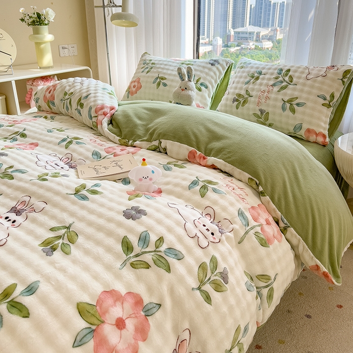 91家纺网 家纺一手货源 找家纺 摩妮卡 2025新款小清新加厚260克牛奶绒泡泡绒四件套 暮雅