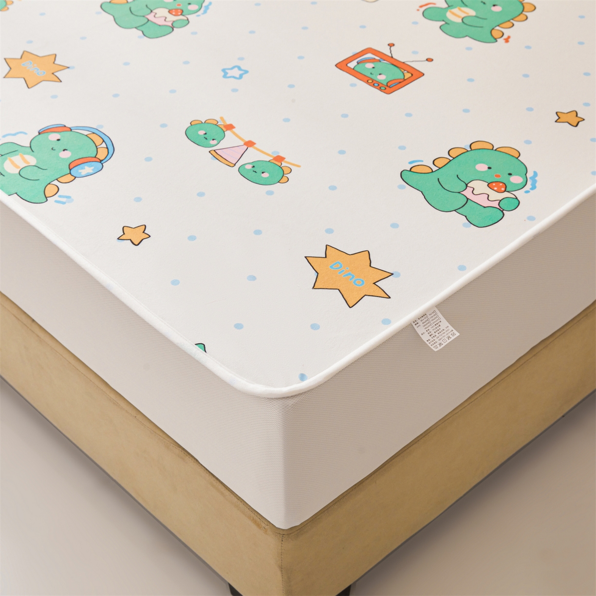 91家纺网 家纺一手货源 找家纺 雯豆家纺 2025新款TPU防水隔尿床笠防脏垫单床笠床笠单件 防水床笠-恐龙运动员