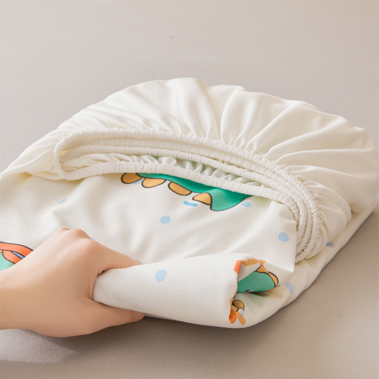 91家纺网 家纺一手货源 找家纺 雯豆家纺 2025新款TPU防水隔尿床笠防脏垫单床笠床笠单件 防水床笠-恐龙运动员