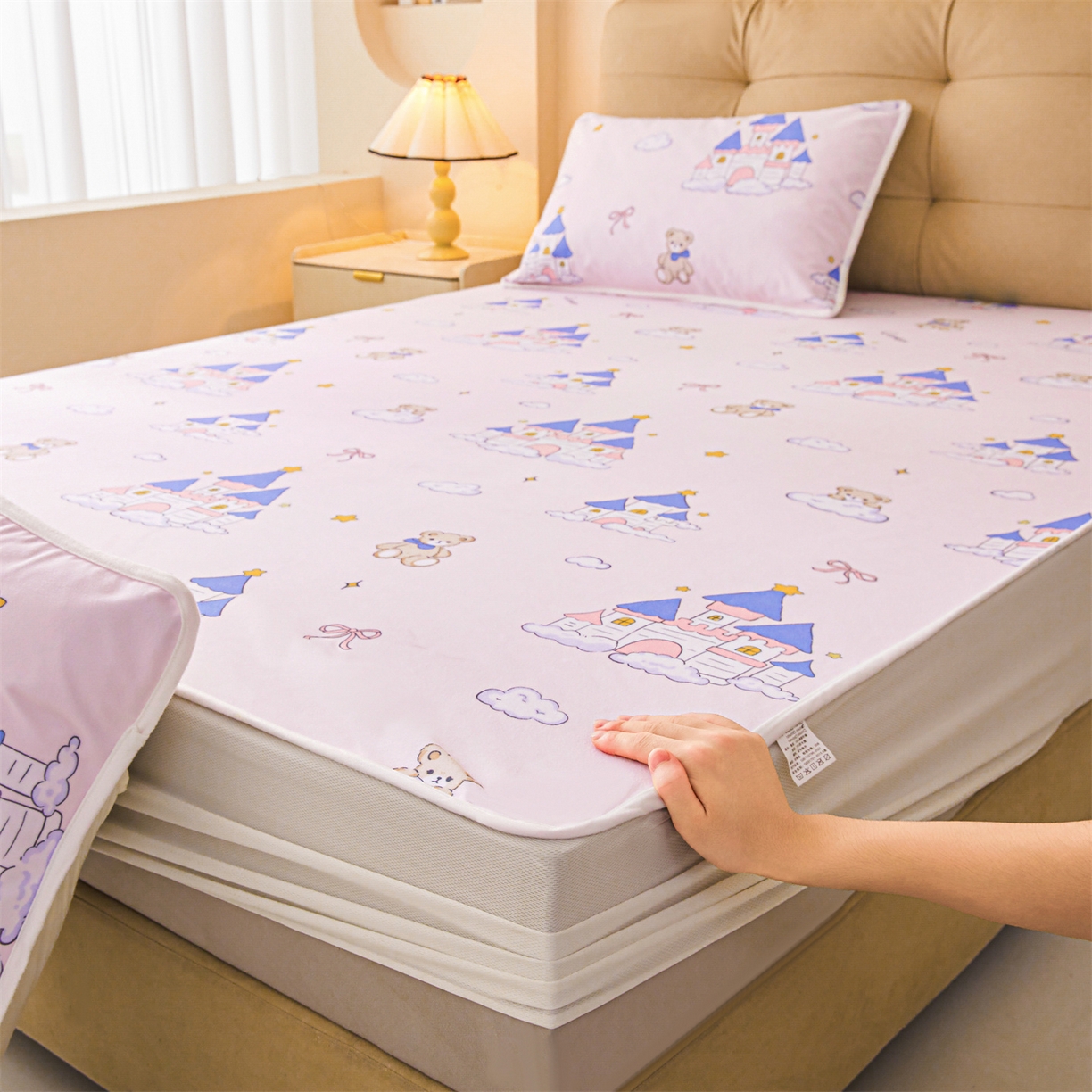 91家纺网 家纺一手货源 找家纺 雯豆家纺 2025新款TPU防水隔尿床笠防脏垫单床笠床笠单件 防水床笠-天使城堡