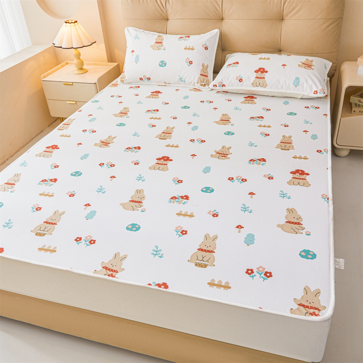 91家纺网 家纺一手货源 找家纺 雯豆家纺 2025新款TPU防水隔尿床笠防脏垫单床笠床笠单件 防水床笠-甜梦小兔