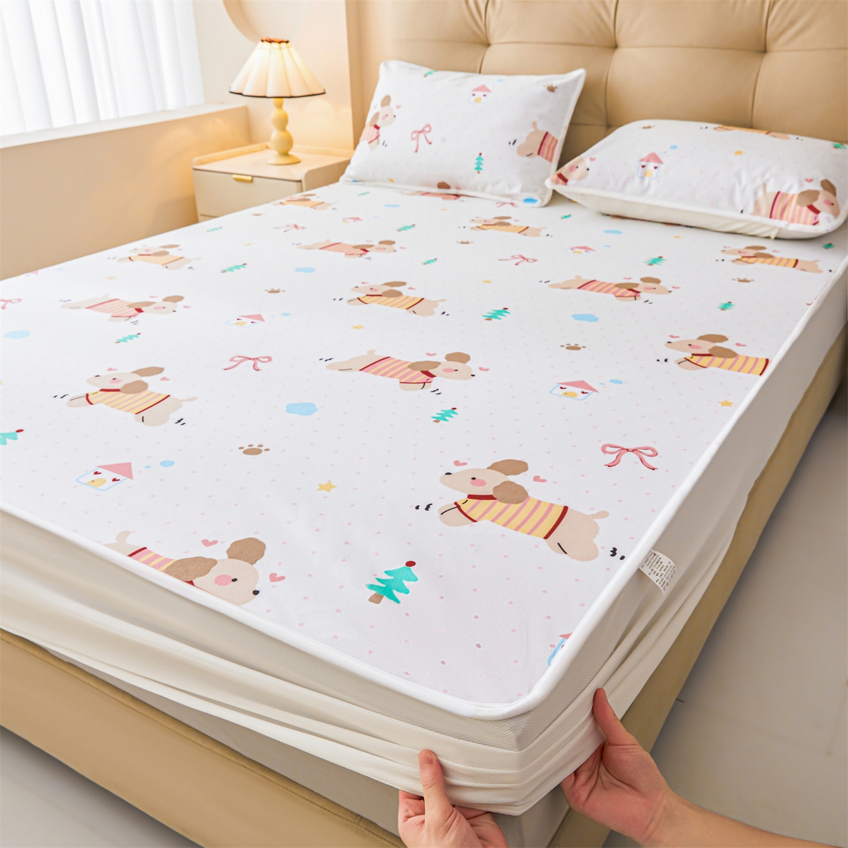 91家纺网 家纺一手货源 找家纺 雯豆家纺 2025新款TPU防水隔尿床笠防脏垫单床笠床笠单件 防水床笠-条纹狗