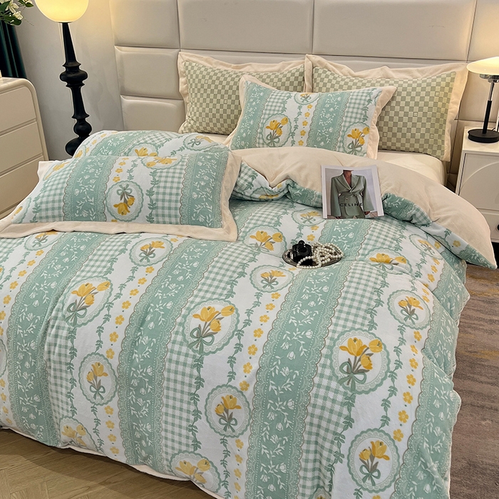 91家纺网 家纺一手货源 找家纺 花香四季家纺 2025新款全消光工艺320克牛奶绒四件套 花恋