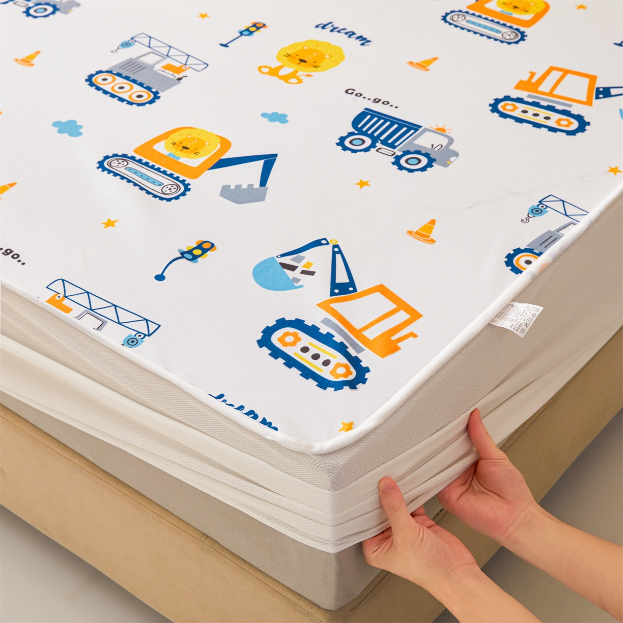 91家纺网 家纺一手货源 找家纺 雯豆家纺 2025新款TPU防水隔尿床笠防脏垫单床笠床笠单件 防水床笠-挖掘机