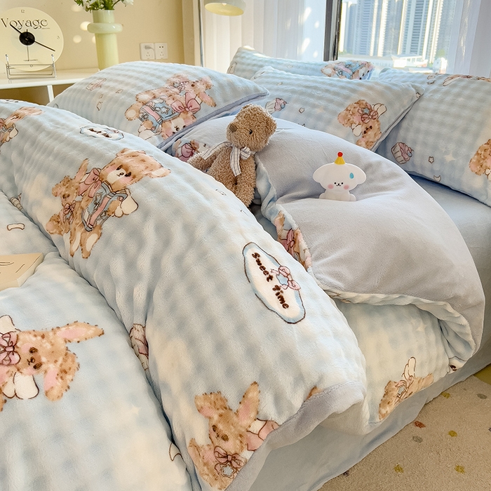 91家纺网 家纺一手货源 找家纺 摩妮卡 2025新款小清新加厚260克牛奶绒泡泡绒四件套 软萌萌小兔