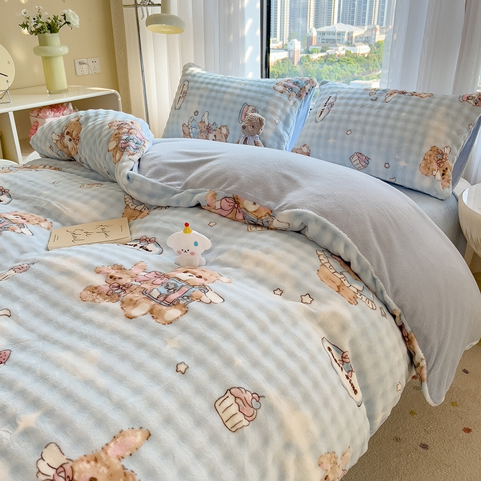 91家纺网 家纺一手货源 找家纺 摩妮卡 2025新款小清新加厚260克牛奶绒泡泡绒四件套 软萌萌小兔