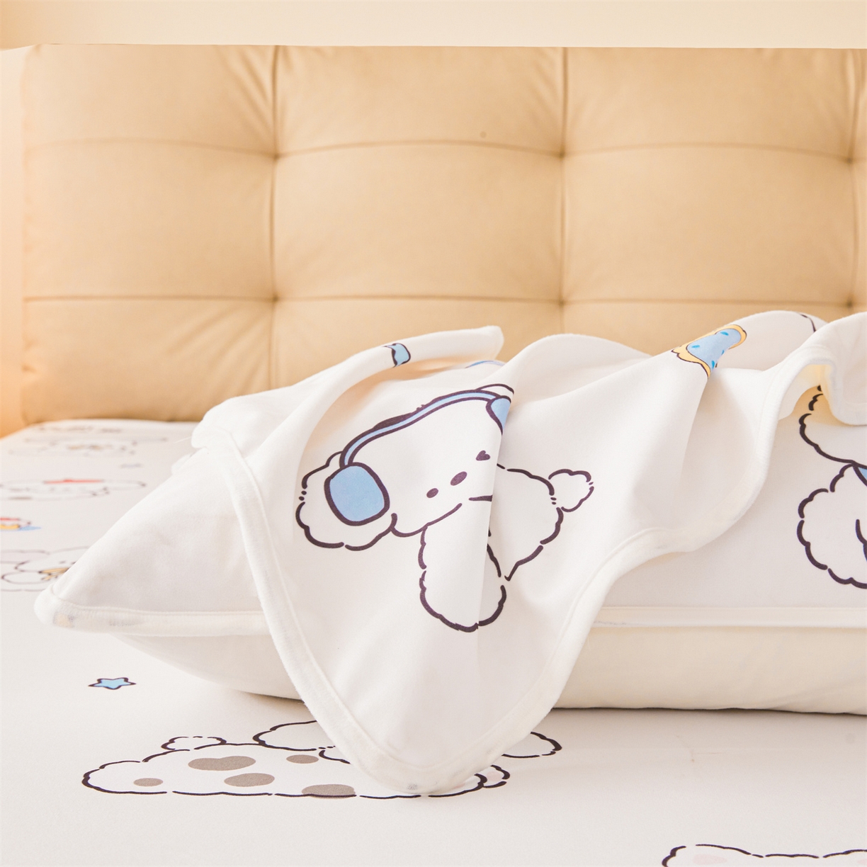 91家纺网 家纺一手货源 找家纺 雯豆家纺 2025新款TPU防水隔尿床笠防脏垫单床笠床笠单件 防水床笠-音乐小狗