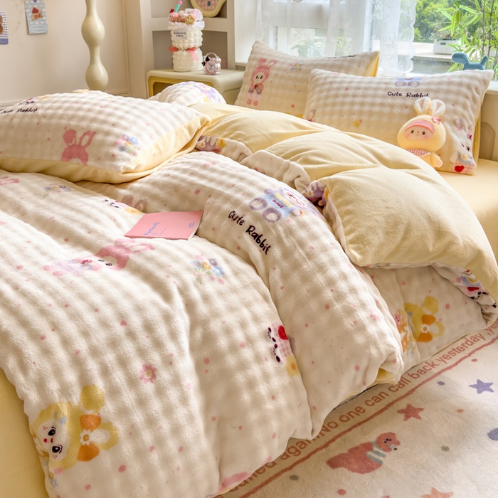 91家纺网 家纺一手货源 找家纺 （总）摩妮卡 2025新款小清新加厚260克牛奶绒泡泡绒四件套