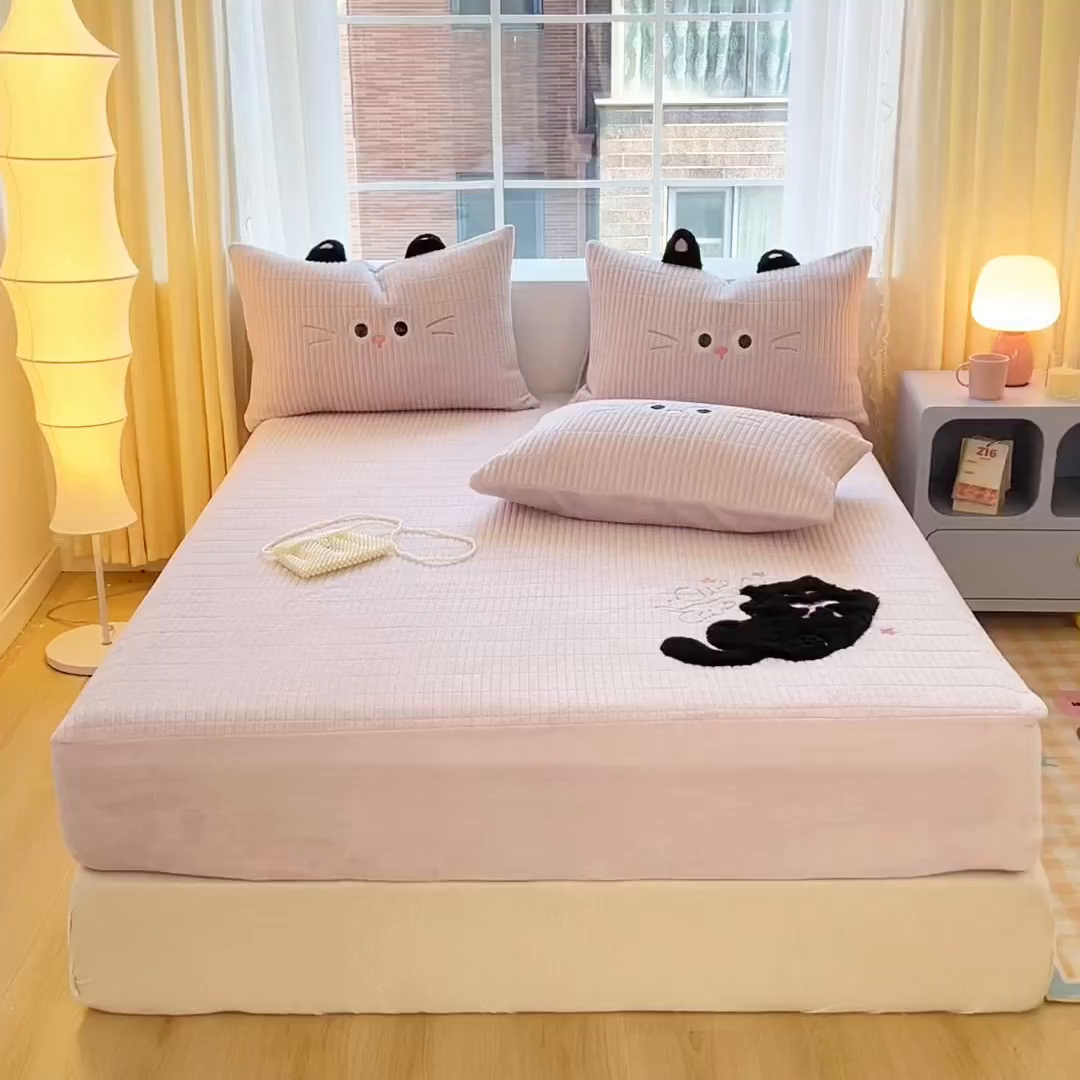 91家纺网 家纺一手货源 找家纺 （总）曼町家居 2025新款秋冬加厚牛奶绒防滑单床笠系列