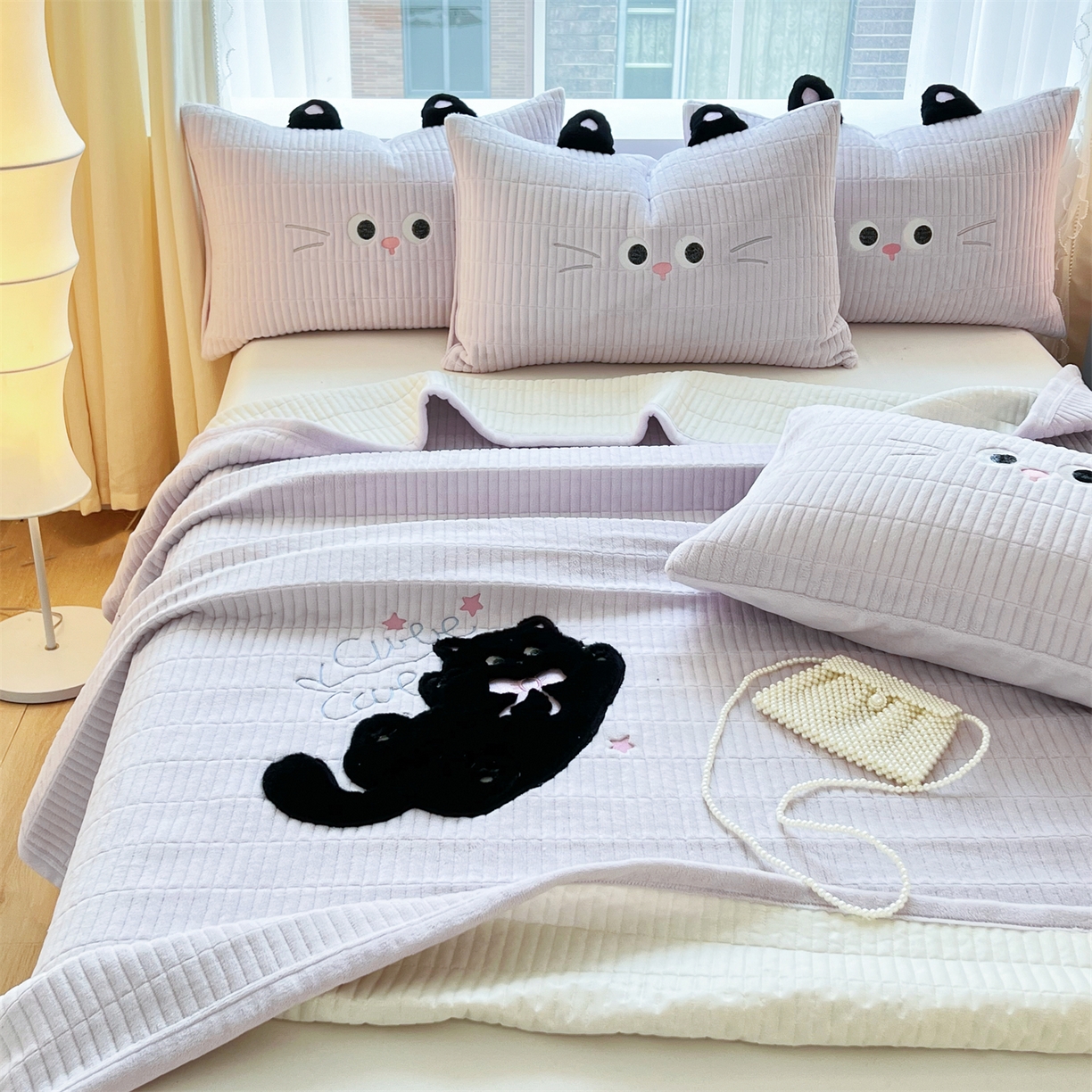 91家纺网 家纺一手货源 找家纺 曼町家居 2025新款秋冬加厚牛奶绒防滑单床盖系列 尤米-梦幻紫