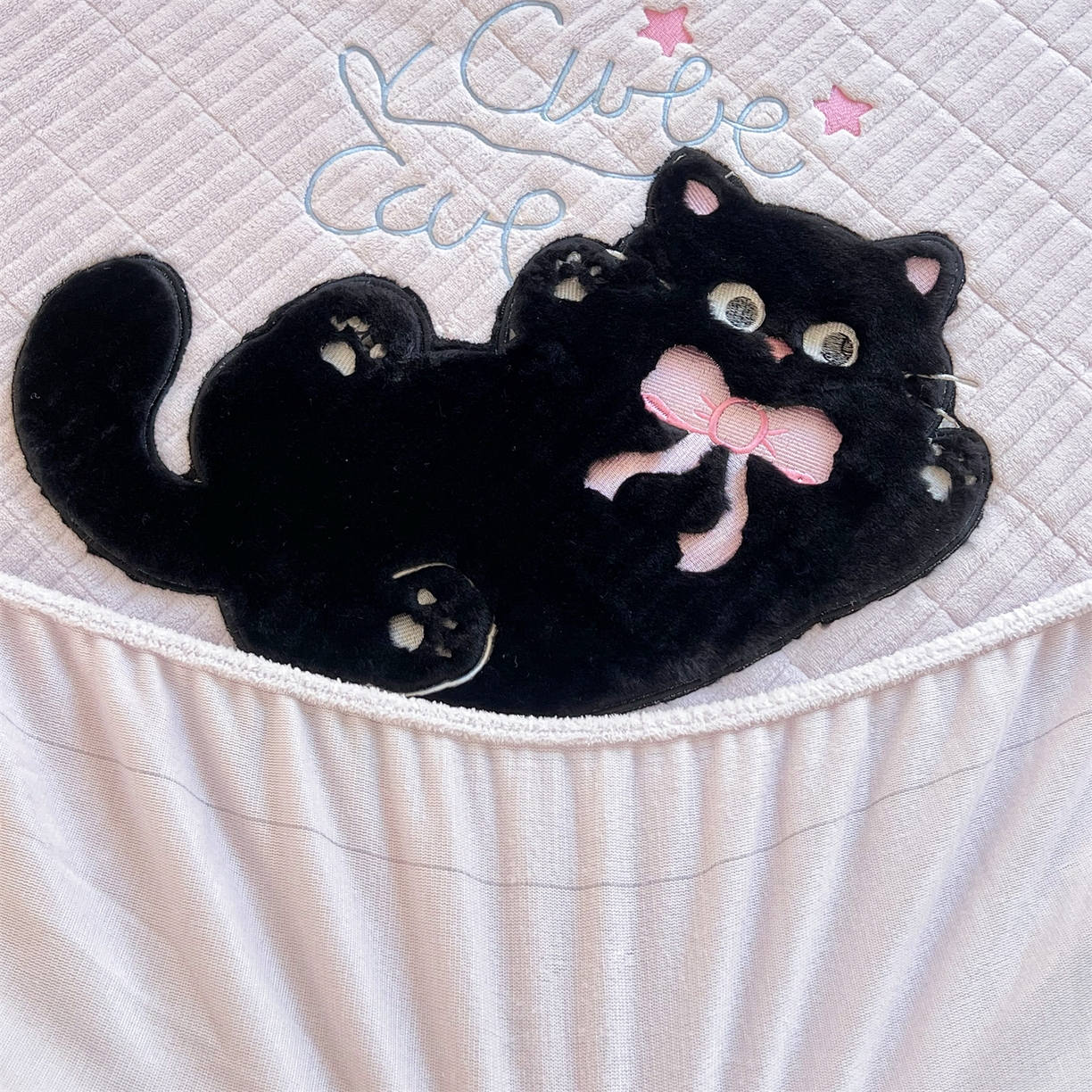 91家纺网 家纺一手货源 找家纺 （总）曼町家居 2025新款秋冬加厚牛奶绒防滑单床笠系列