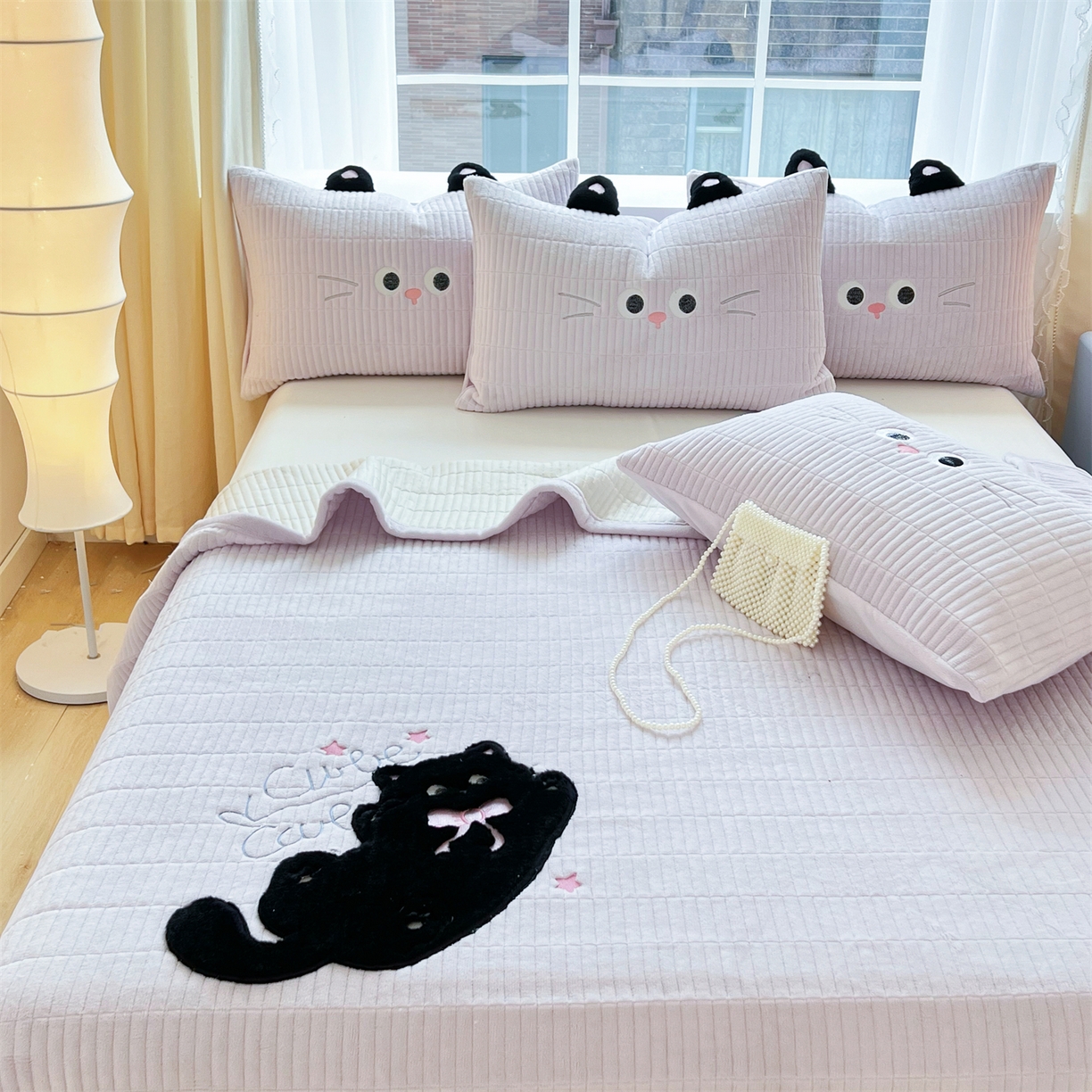 91家纺网 家纺一手货源 找家纺 曼町家居 2025新款秋冬加厚牛奶绒防滑单床盖系列 尤米-梦幻紫