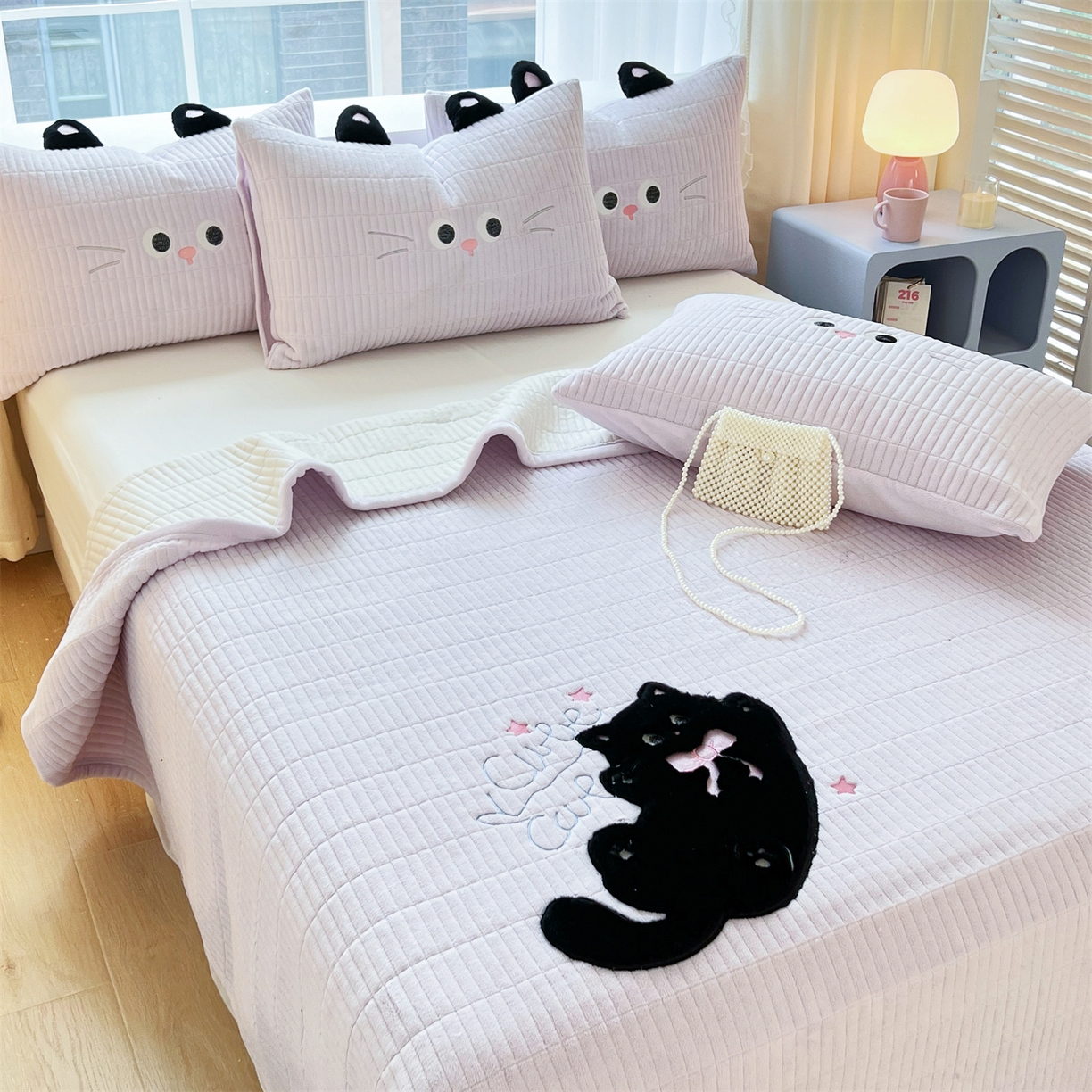 91家纺网 家纺一手货源 找家纺 曼町家居 2025新款秋冬加厚牛奶绒防滑单床盖系列 尤米-梦幻紫