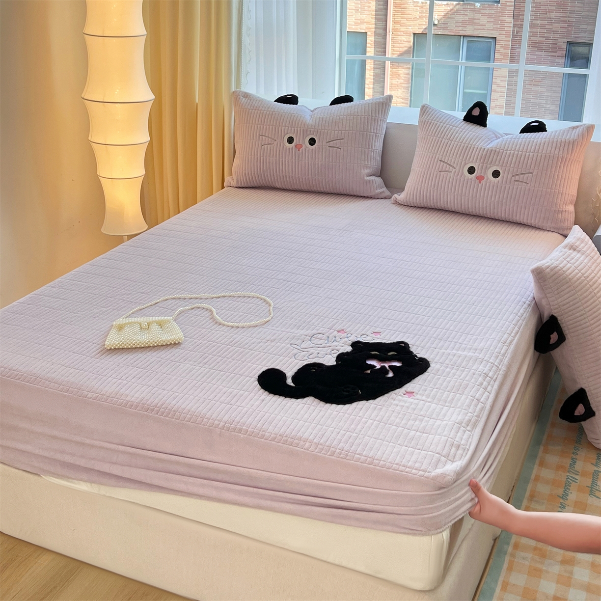 91家纺网 家纺一手货源 找家纺 曼町家居 2025新款秋冬加厚牛奶绒防滑单床笠系列 尤米-梦幻紫