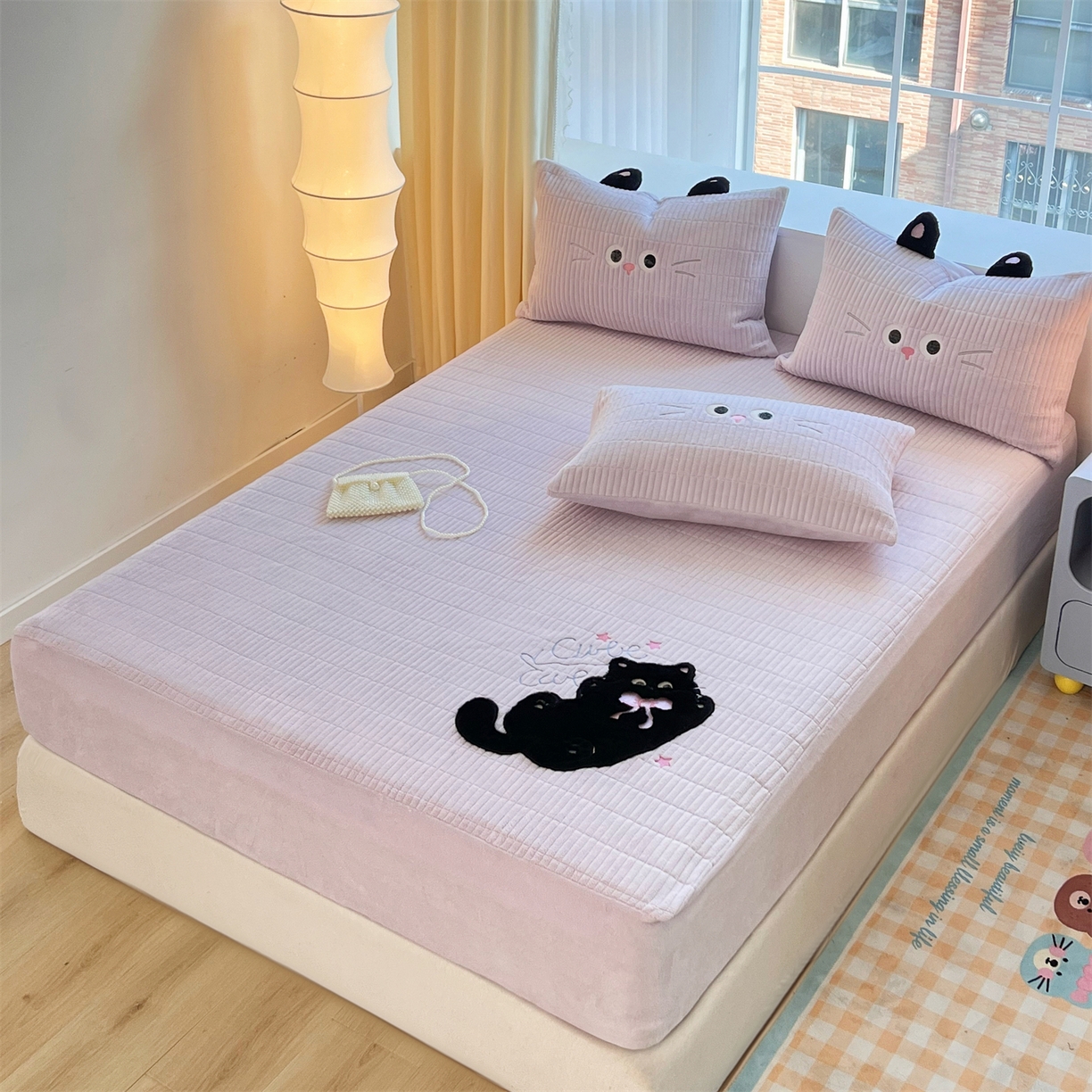 91家纺网 家纺一手货源 找家纺 曼町家居 2025新款秋冬加厚牛奶绒防滑单床笠系列 尤米-梦幻紫