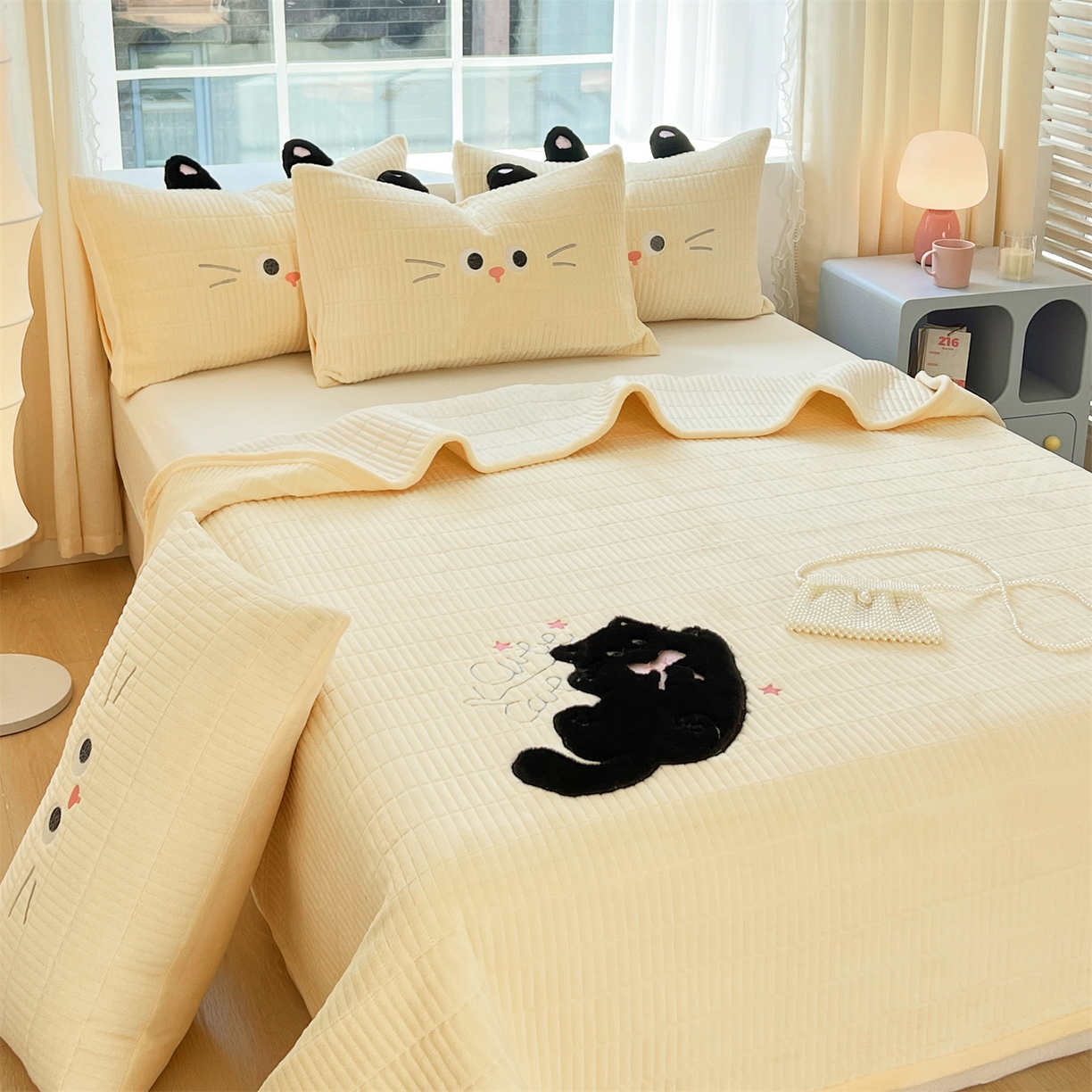 91家纺网 家纺一手货源 找家纺 曼町家居 2025新款秋冬加厚牛奶绒防滑单床盖系列 尤米-芝士黄