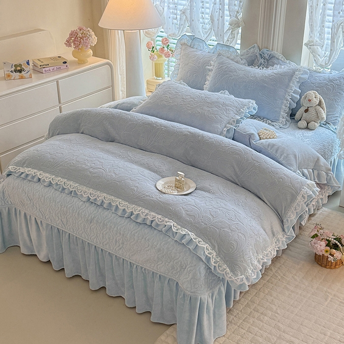 91家纺网 家纺一手货源 找家纺 绒棉世家 2025秋冬新款法式韩版花边款加厚牛奶绒双面宝宝绒四件套 秘密花园-兰