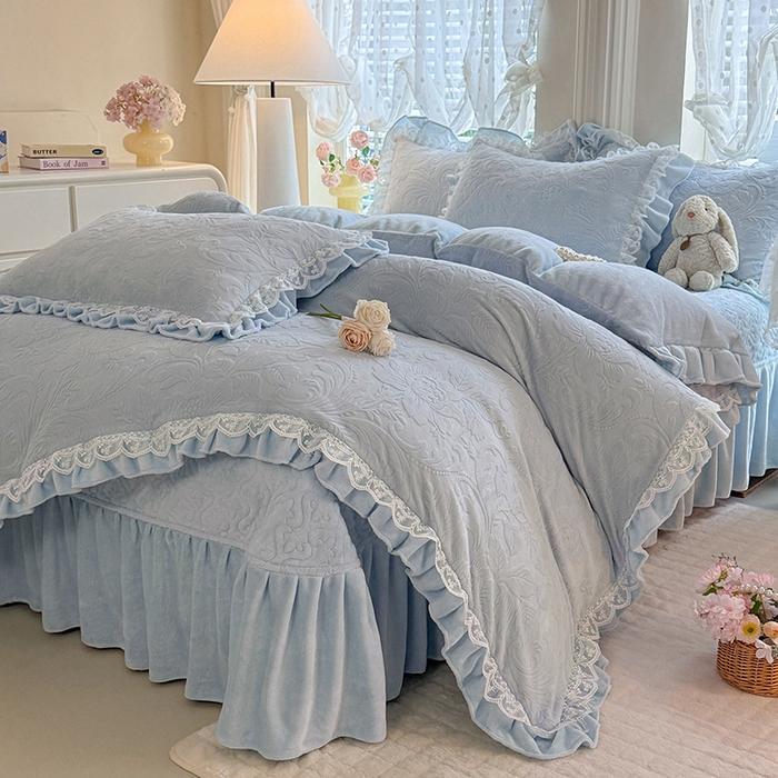 91家纺网 家纺一手货源 找家纺 绒棉世家 2025秋冬新款法式韩版花边款加厚牛奶绒双面宝宝绒四件套 秘密花园-兰