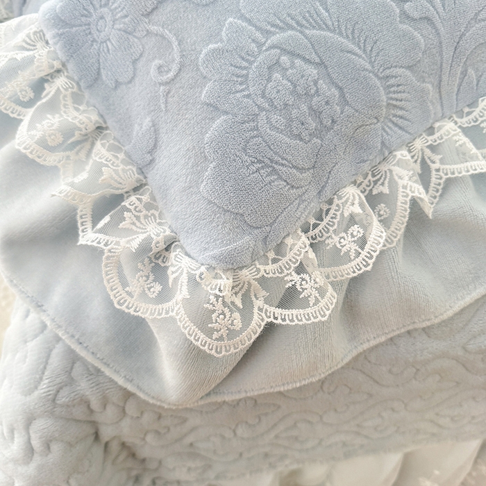 91家纺网 家纺一手货源 找家纺 绒棉世家 2025秋冬新款法式韩版花边款加厚牛奶绒双面宝宝绒四件套 秘密花园-兰