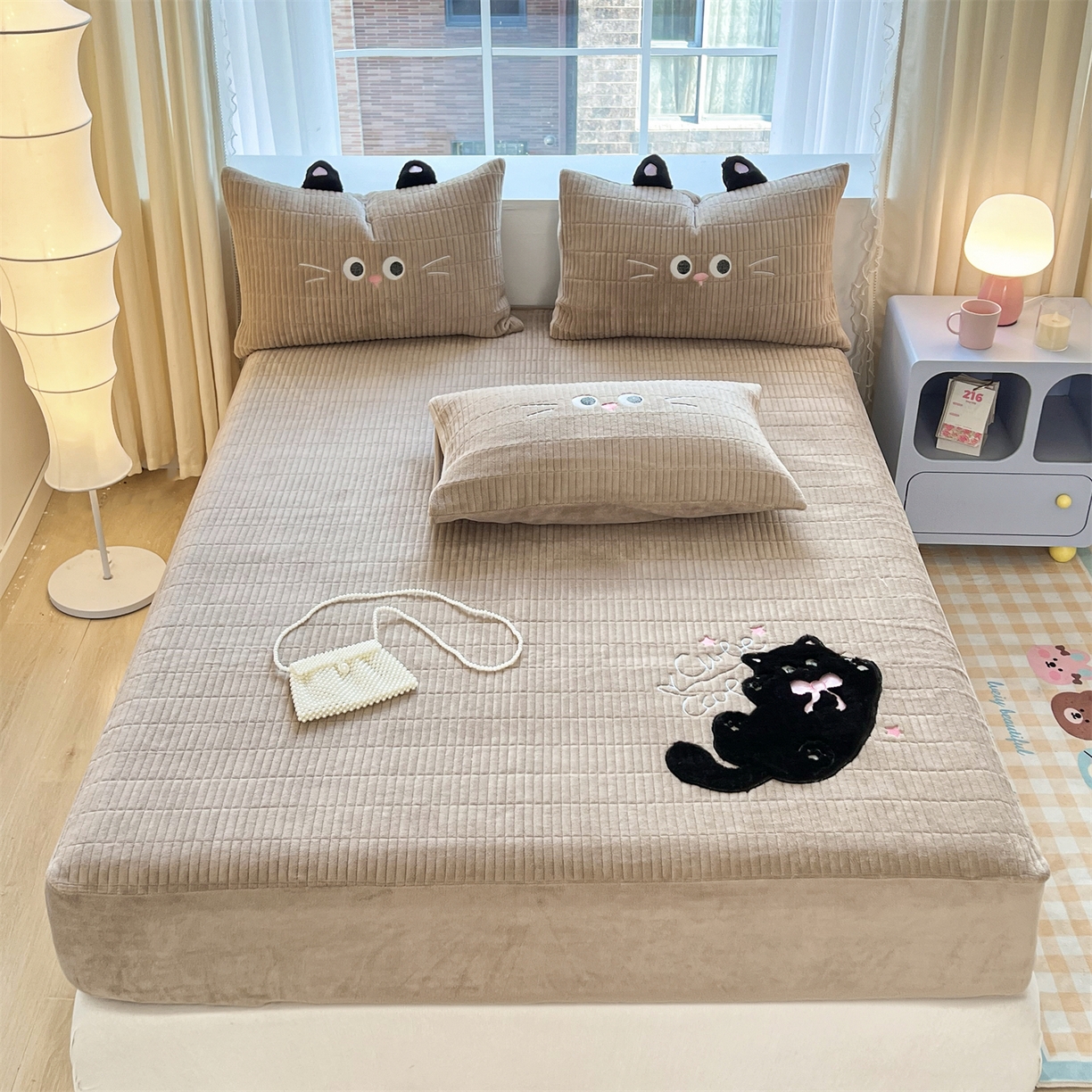 91家纺网 家纺一手货源 找家纺 曼町家居 2025新款秋冬加厚牛奶绒防滑单床笠系列 尤米-奶茶咖