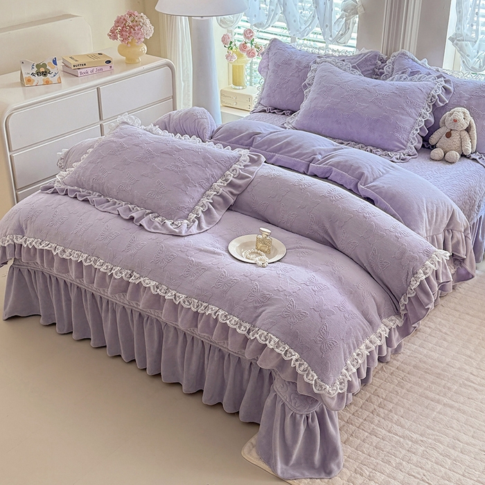 91家纺网 家纺一手货源 找家纺 绒棉世家 2025秋冬新款法式韩版花边款加厚牛奶绒双面宝宝绒四件套 艾薇尔-紫