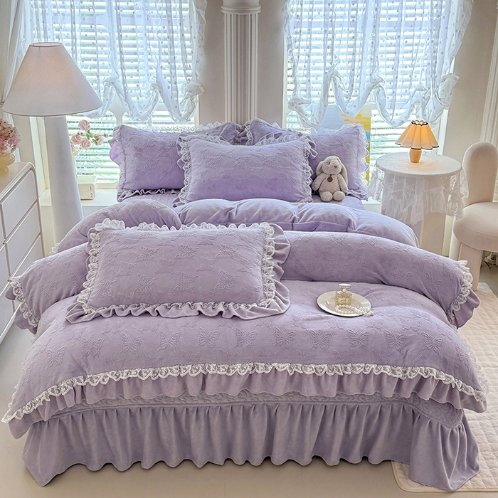 91家纺网 家纺一手货源 找家纺 绒棉世家 2025秋冬新款法式韩版花边款加厚牛奶绒双面宝宝绒四件套 艾薇尔-紫