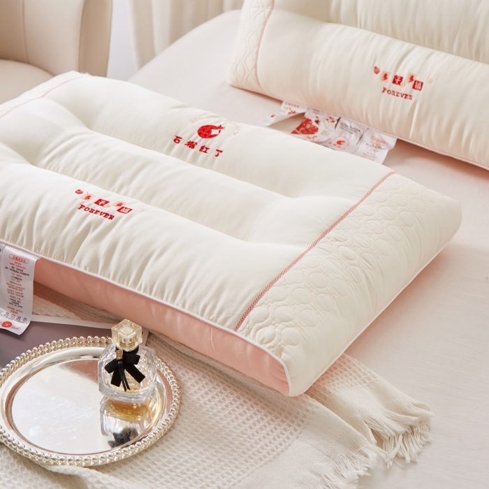 91家纺网 家纺一手货源 找家纺 万聚凯枕芯 2025新款莫代尔枕头枕芯 石榴红了