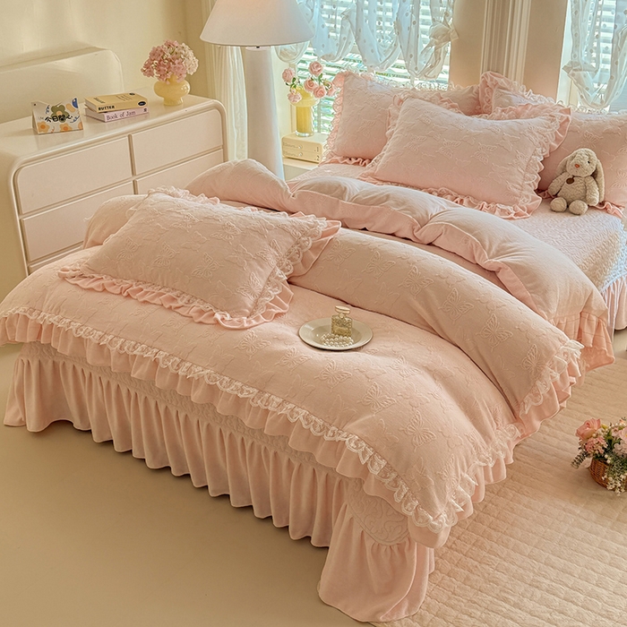 91家纺网 家纺一手货源 找家纺 （总）绒棉世家 2025秋冬新款法式韩版花边款加厚牛奶绒双面宝宝绒四件套