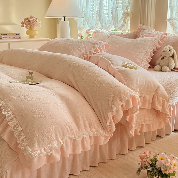 91家纺网 家纺一手货源 找家纺 （总）绒棉世家 2025秋冬新款法式韩版花边款加厚牛奶绒双面宝宝绒四件套