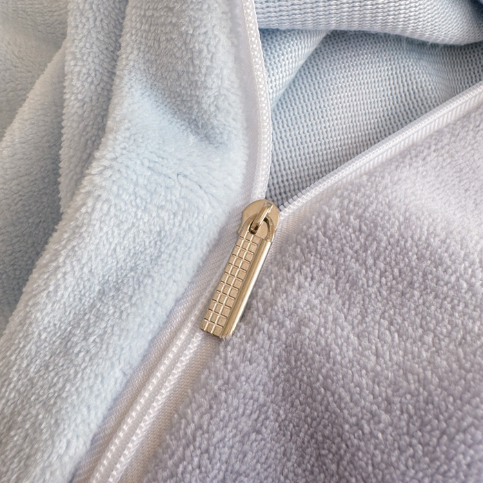 91家纺网 家纺一手货源 找家纺 沐辰 2025新款A类牛奶绒三丽欧毛巾绣四件套 假日云朵狗