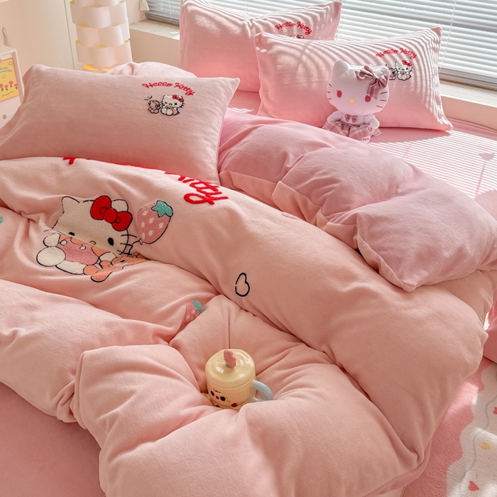 沐辰 2025新款A类牛奶绒三丽欧毛巾绣四件套 暖心凯蒂猫