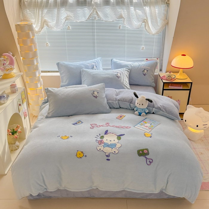 91家纺网 家纺一手货源 找家纺 沐辰 2025新款A类牛奶绒三丽欧毛巾绣四件套 玩家帕恰狗