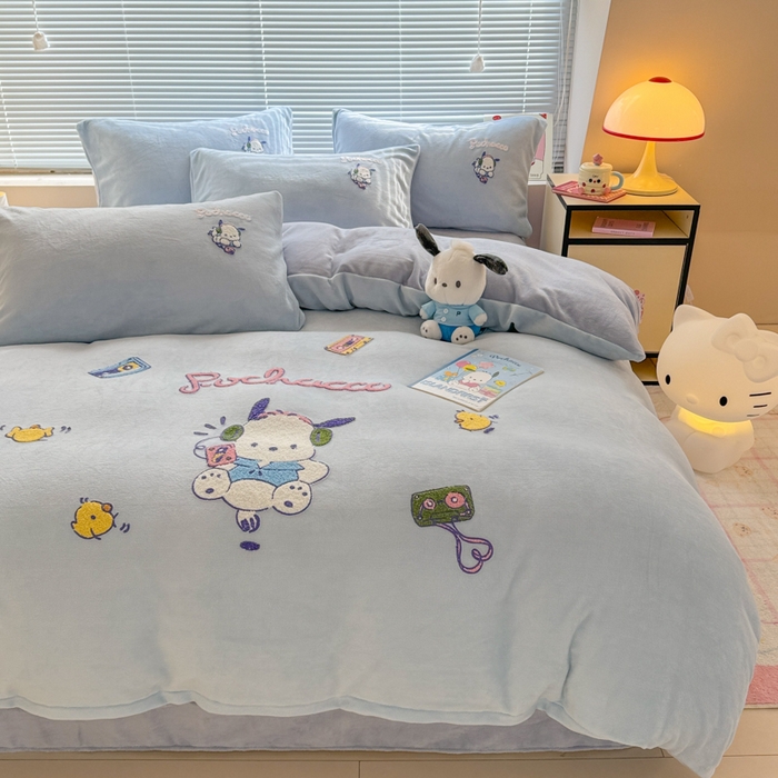 91家纺网 家纺一手货源 找家纺 沐辰 2025新款A类牛奶绒三丽欧毛巾绣四件套 玩家帕恰狗