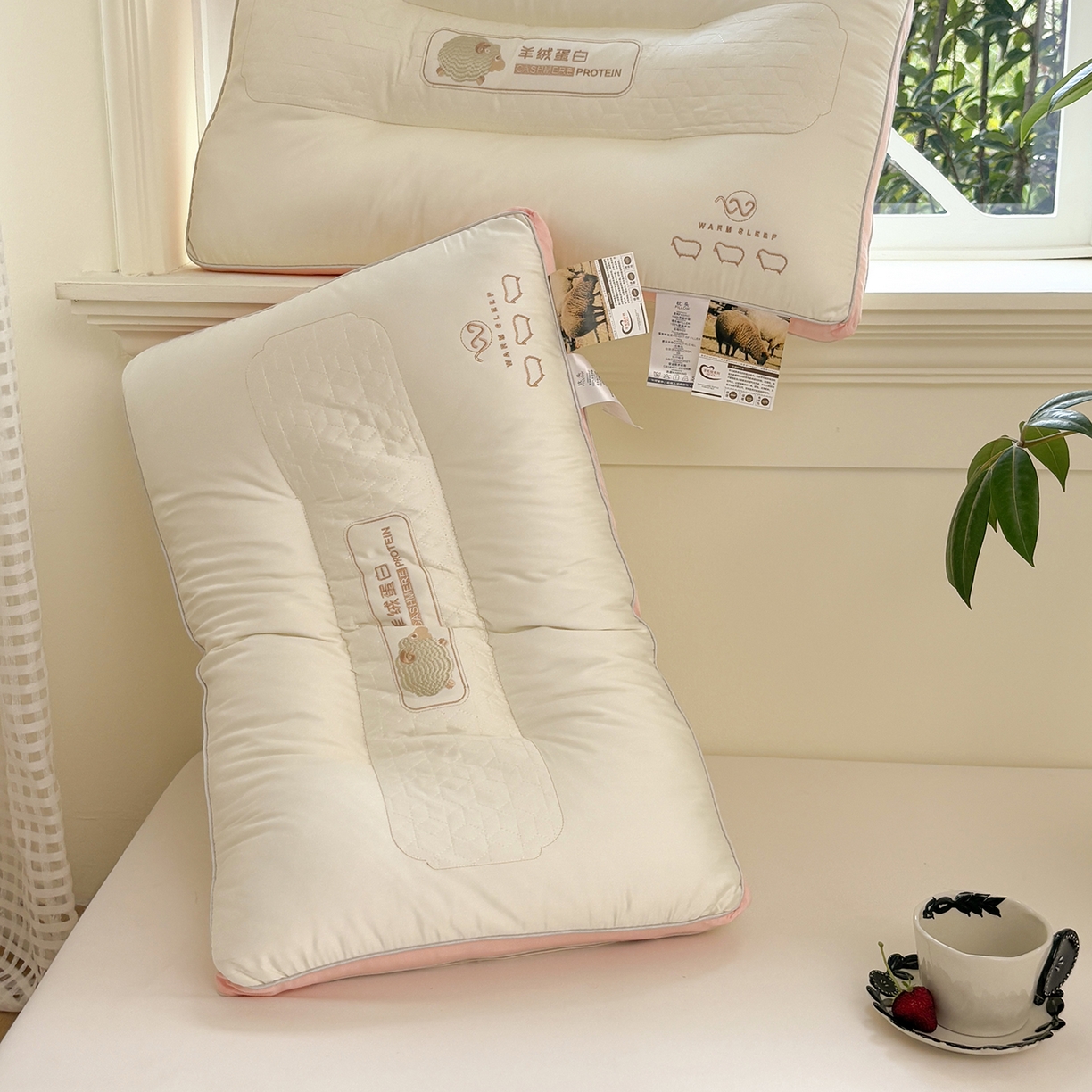 91家纺网 家纺一手货源 找家纺 青泽家纺 2025新款羊绒蛋白枕头枕芯 羊绒蛋白枕芯 低枕一对装