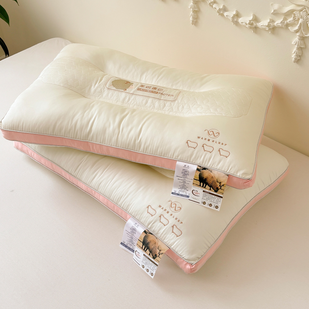 91家纺网 家纺一手货源 找家纺 青泽家纺 2025新款羊绒蛋白枕头枕芯 羊绒蛋白枕芯 低枕一对装