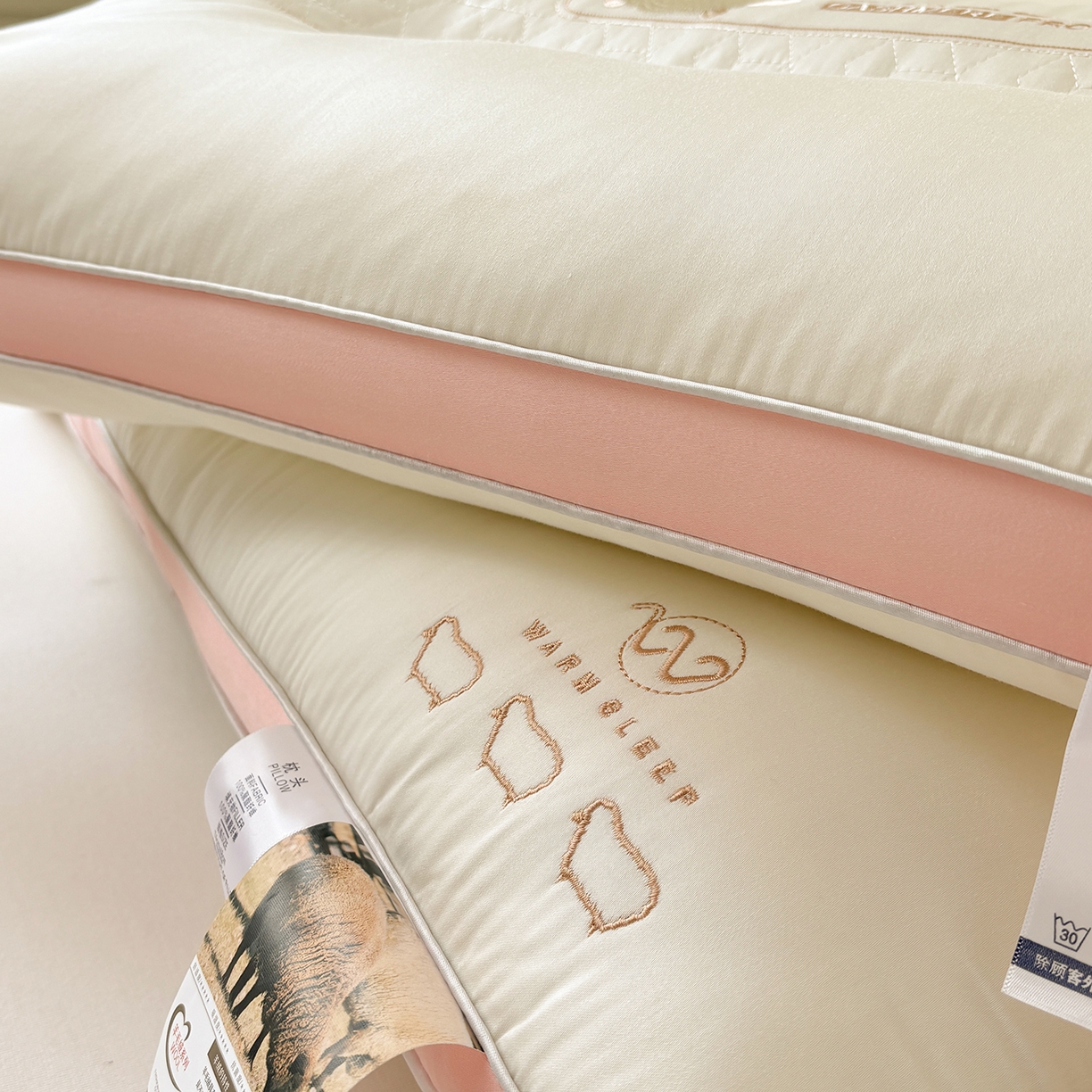 91家纺网 家纺一手货源 找家纺 青泽家纺 2025新款羊绒蛋白枕头枕芯 羊绒蛋白枕芯 高枕一对装