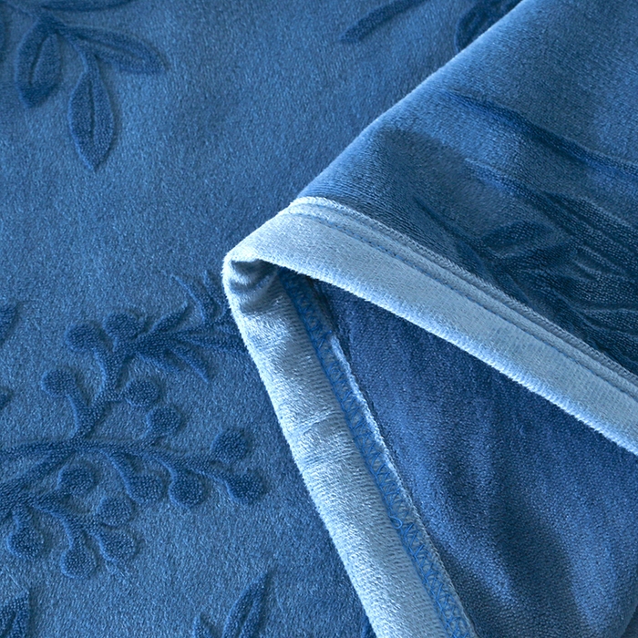 91家纺网 家纺一手货源 找家纺 居尚家纺 2025新款高克重8.5斤牛奶绒烂花绒雕花绒四件套 雕花-仙草-宝兰