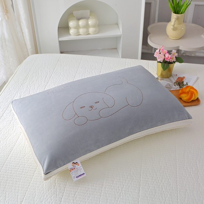 91家纺网 家纺一手货源 找家纺 万聚凯枕芯 2025新款狗绒枕头枕芯 灰色