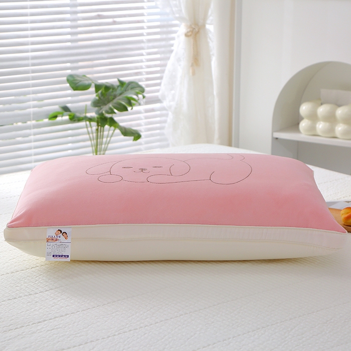 91家纺网 家纺一手货源 找家纺 万聚凯枕芯 2025新款狗绒枕头枕芯 粉色