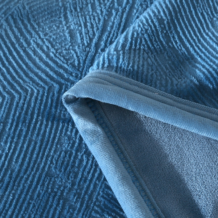 91家纺网 家纺一手货源 找家纺 居尚家纺 2025新款高克重8.5斤牛奶绒烂花绒雕花绒四件套 雕花-流星-宝兰