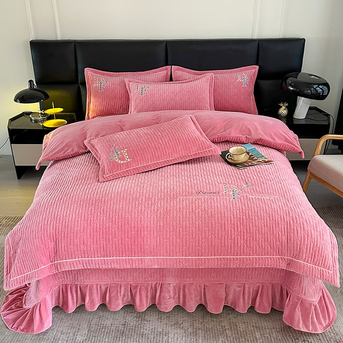 91家纺网 家纺一手货源 找家纺 （总）代芙家纺 2025新款宝宝绒夹棉床盖款四件套